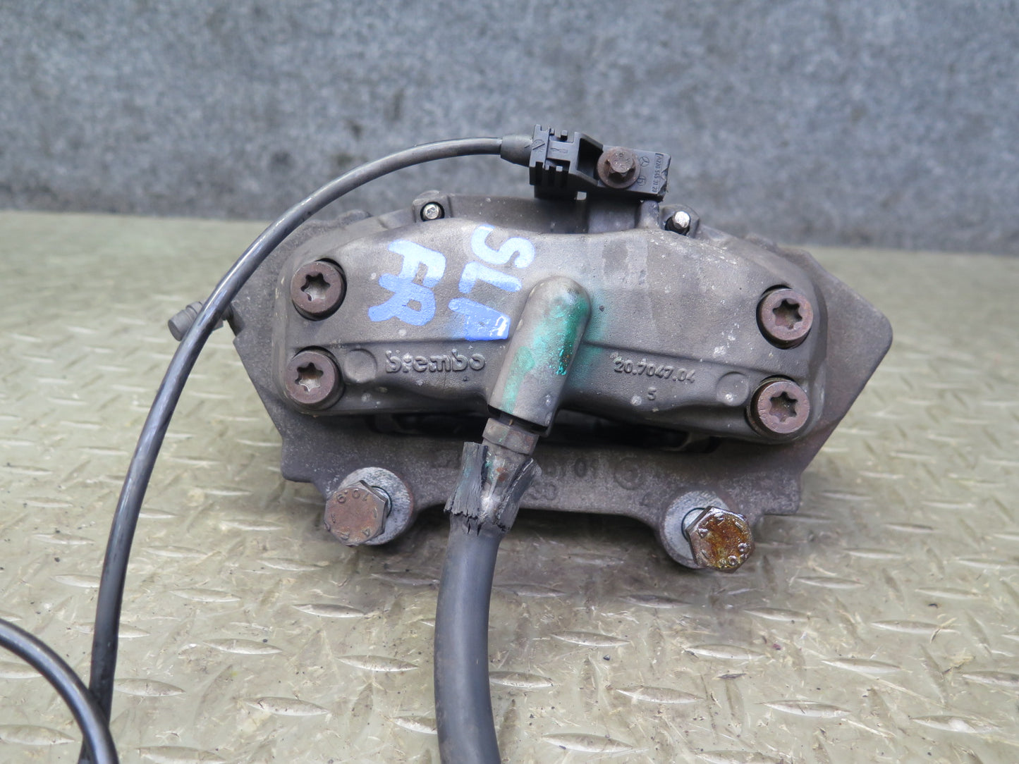 03-06 Mercedes R230 SL500 Set of 2 Front Left & Right Brembo Brake Caliper OEM