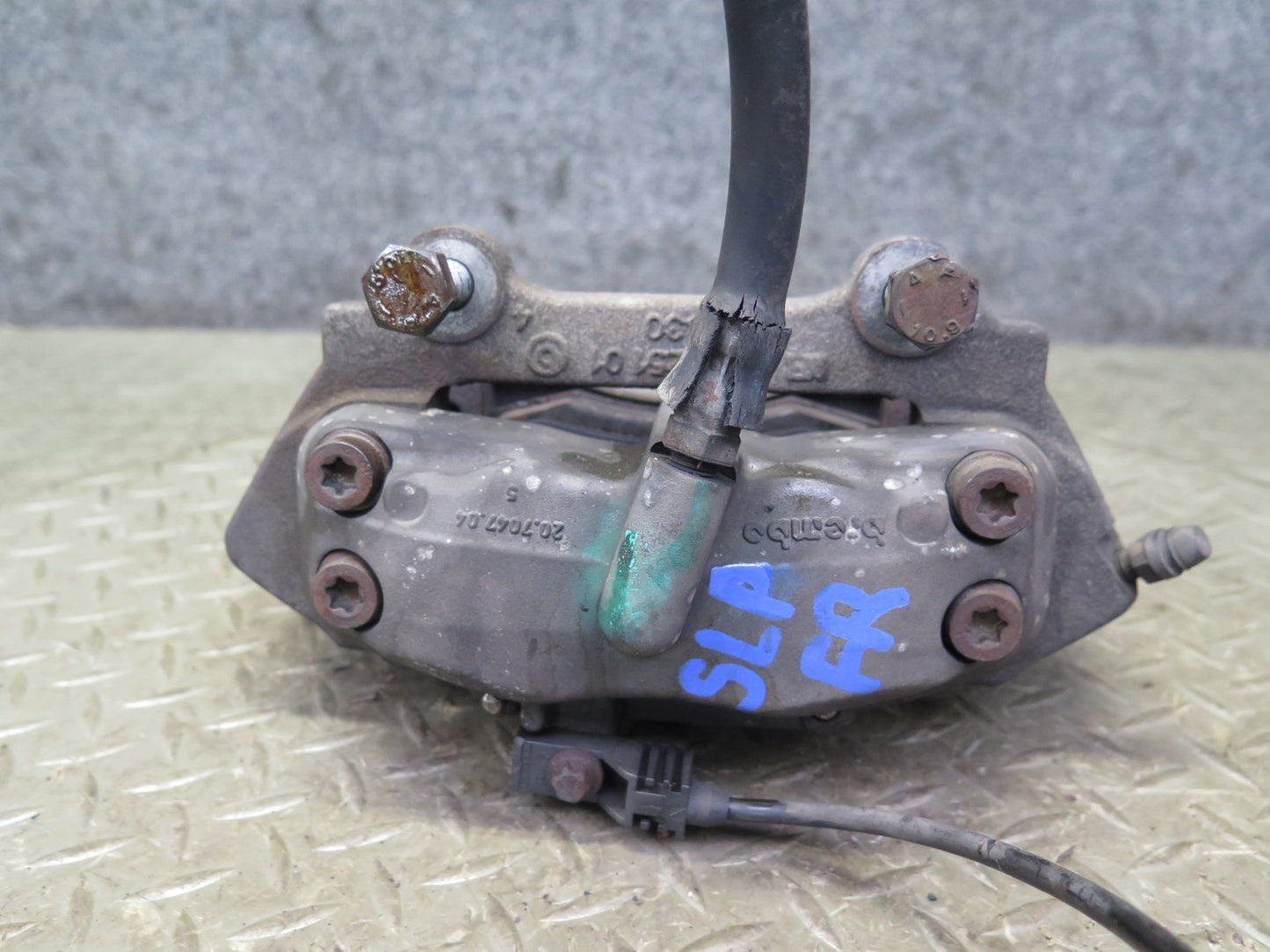 03-06 Mercedes R230 SL500 Set of 2 Front Left & Right Brembo Brake Caliper OEM