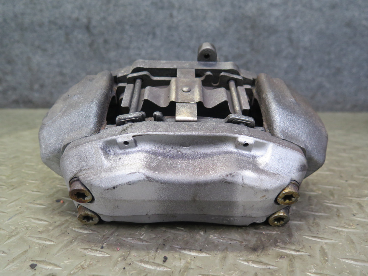 03-06 Mercedes R230 SL500 Set of 2 Front Left & Right Brembo Brake Caliper OEM