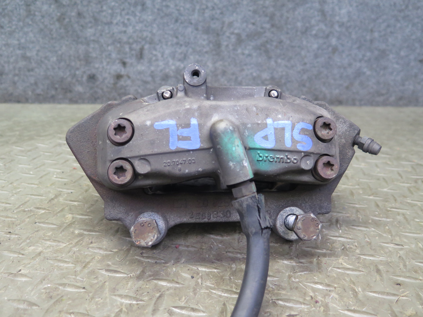 03-06 Mercedes R230 SL500 Set of 2 Front Left & Right Brembo Brake Caliper OEM