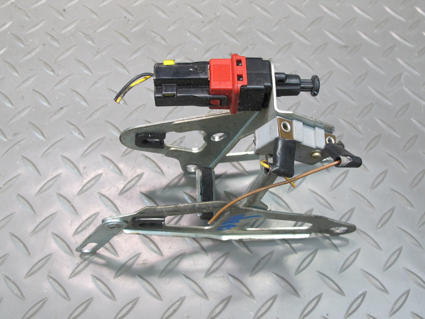 99-04 Porsche Boxster 986 Manual Transmission Clutch & Brake Pedal Support Set