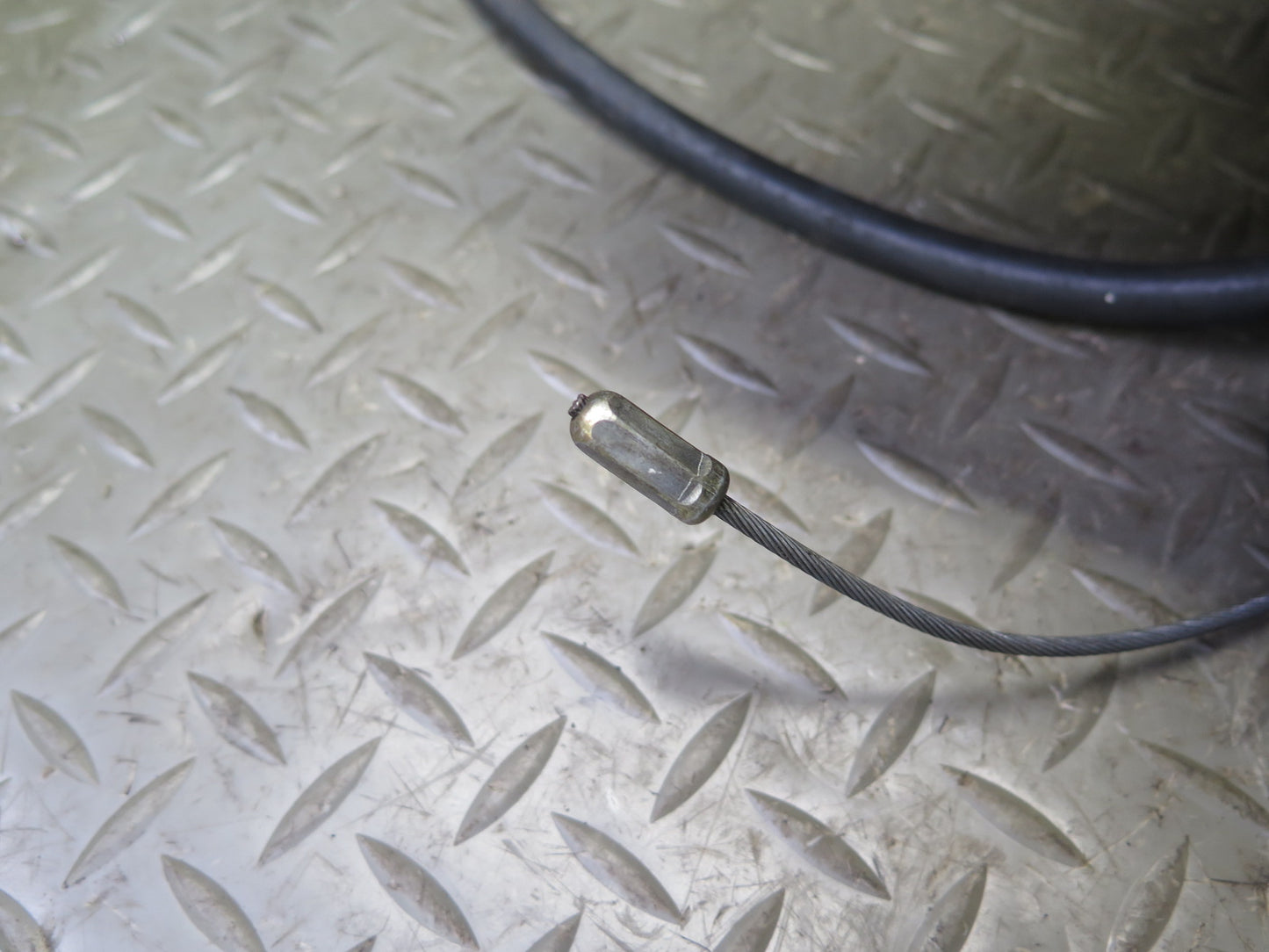 1999-2004 Porsche 911 996 RWD Rear Right Spindle Knuckle Wheel Hub