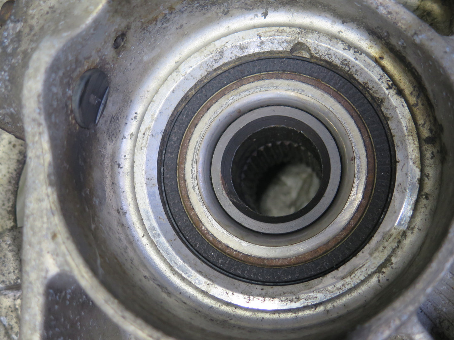 1999-2004 Porsche 911 996 RWD Rear Right Spindle Knuckle Wheel Hub