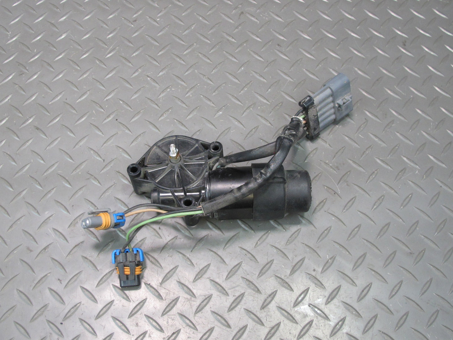 00-04 Chevrolet Corvette C5 Front Right Passenger Side Headlight Motor OEM