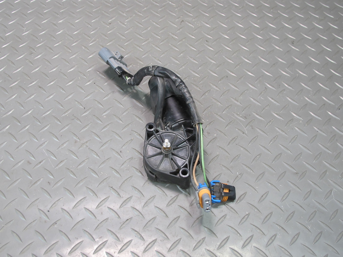 00-04 Chevrolet Corvette C5 Front Right Passenger Side Headlight Motor OEM