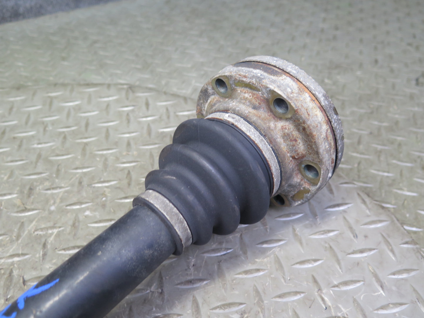 1999-2005 Porsche 911 996 Rear Left or Right Suspension Axle Shaft  99633202406