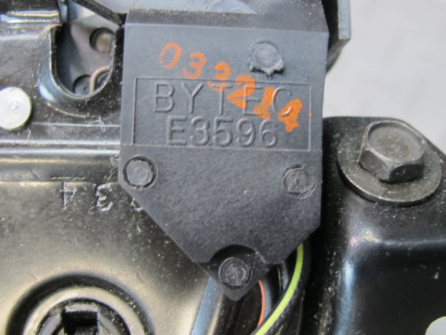 98-04 Chevrolet Corvette C5 Convertible Rear Trunk Hatch Lock Latch OEM