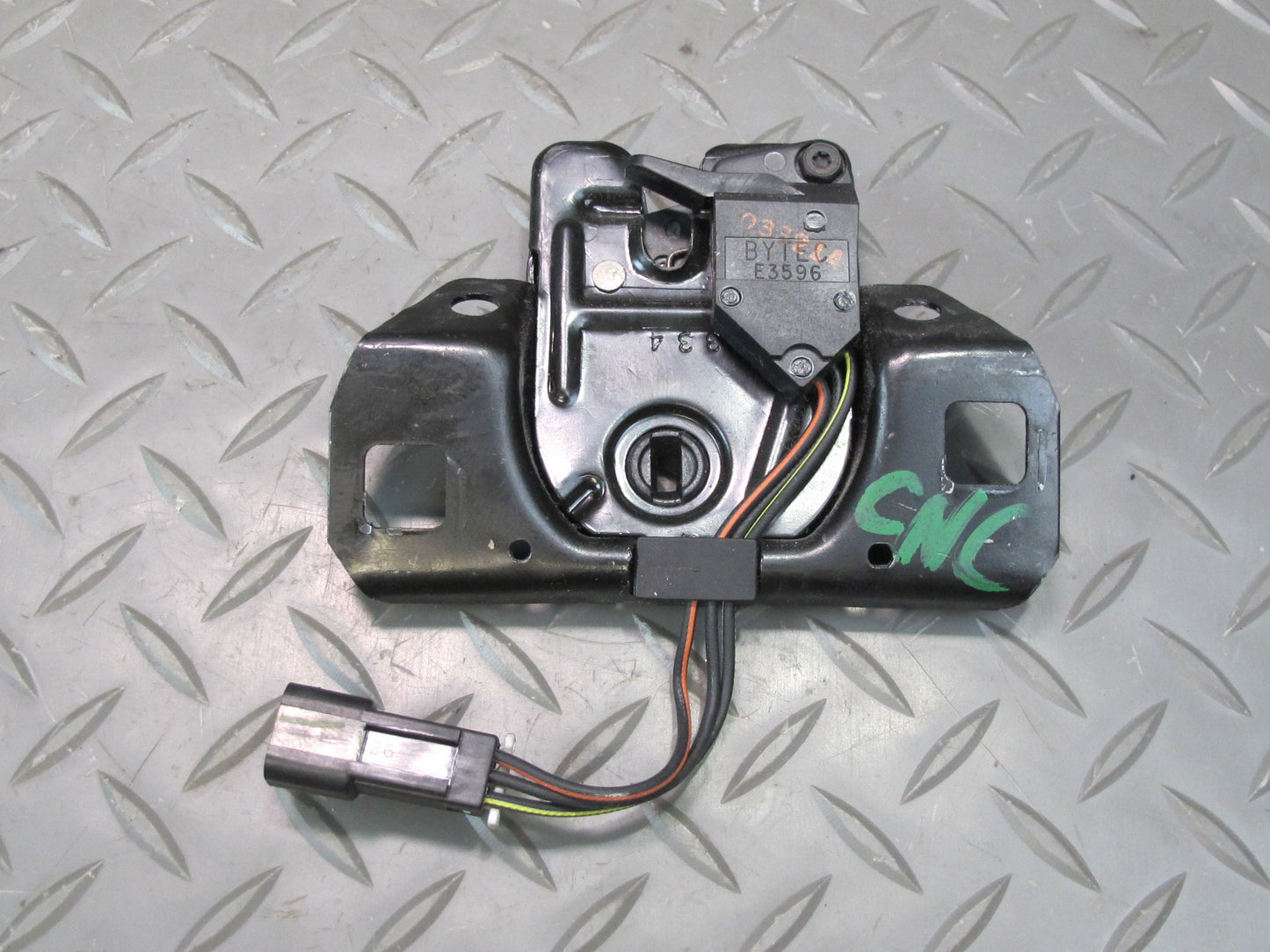 98-04 Chevrolet Corvette C5 Convertible Rear Trunk Hatch Lock Latch OEM