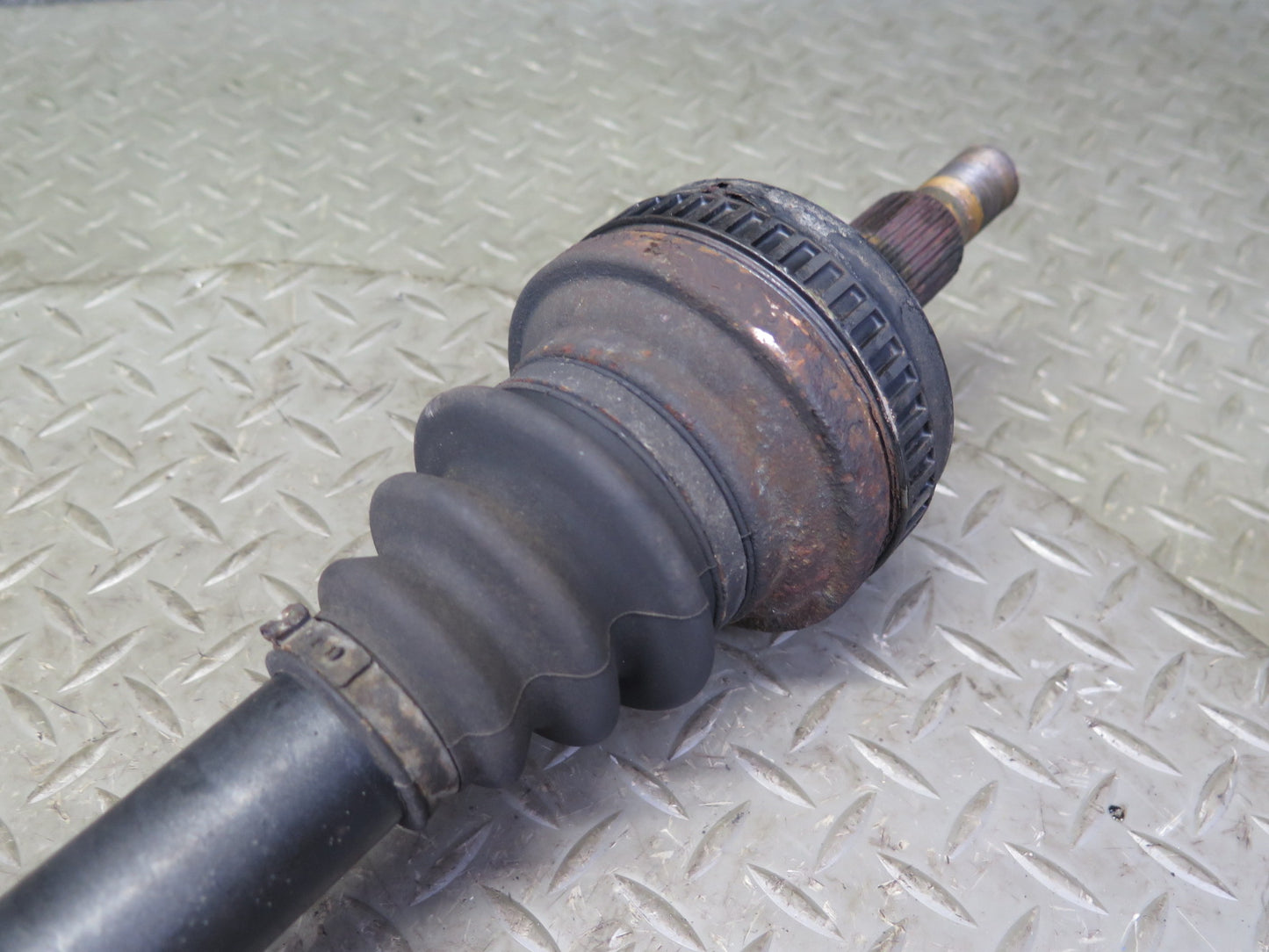 1999-2005 Porsche 911 996 Rear Left or Right Suspension Axle Shaft  99633202406