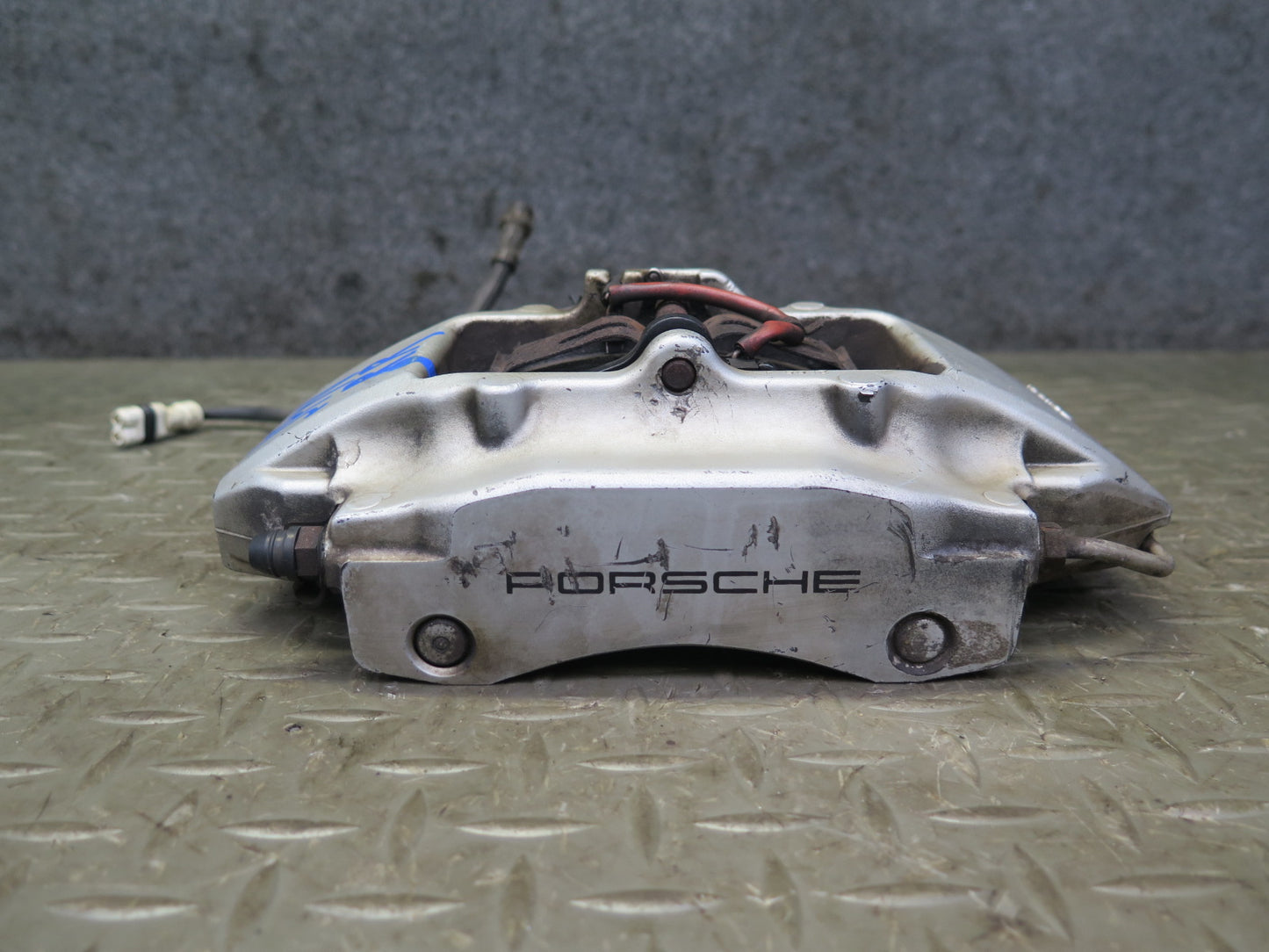 2000-2005 Porsche 911 Carrera 996 AWD Rear Left & Right Brembo Brake Caliper Set