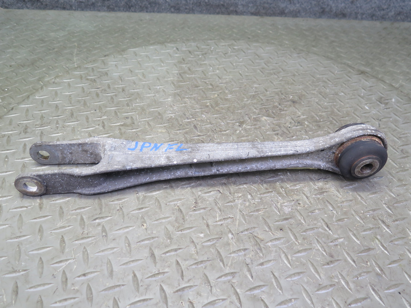 99-05 Porsche 911 996 Front Left Suspension Lower Control Arm Set of 2