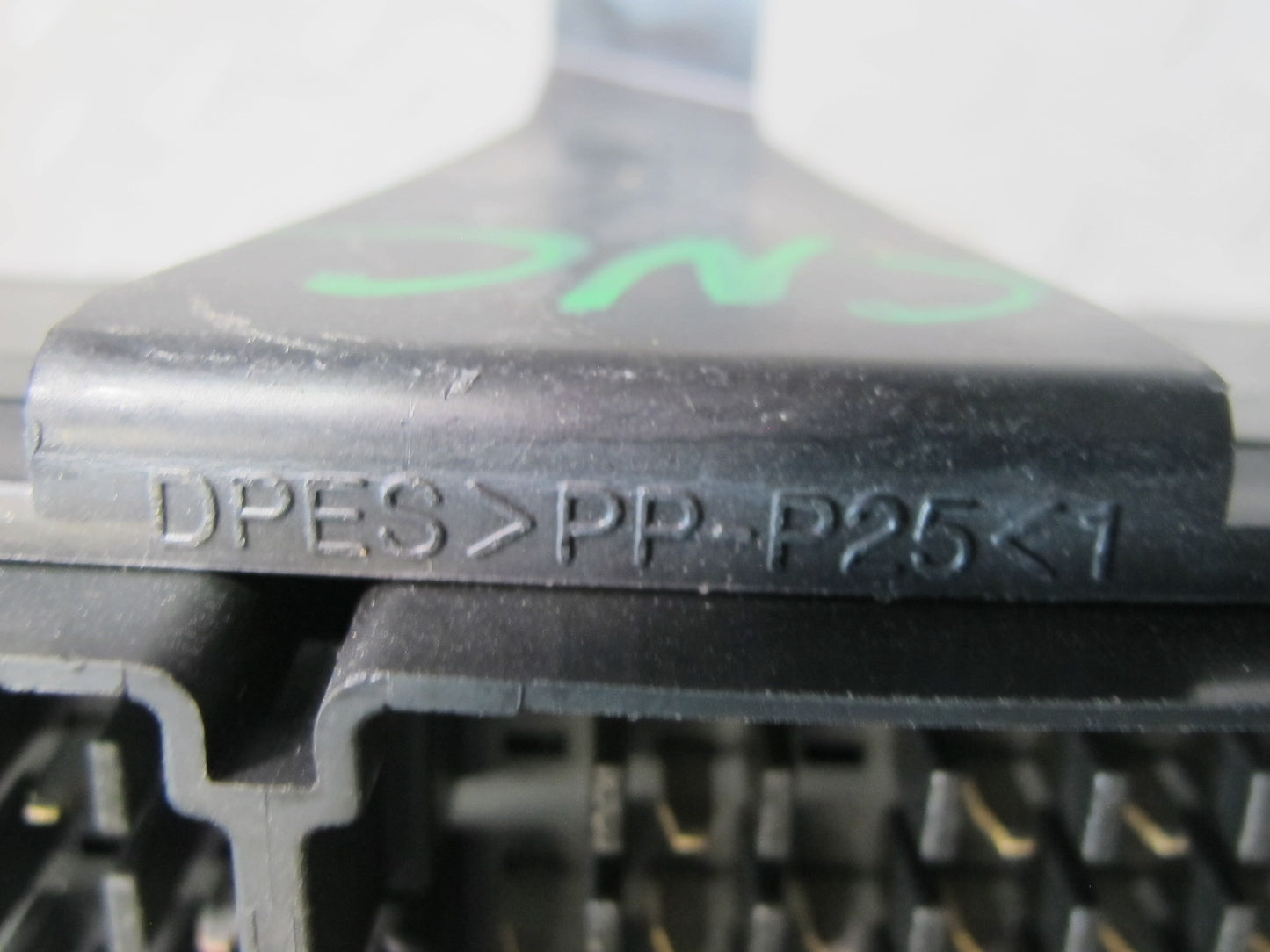 01-04 Chevrolet Corvette C5 Engine Bay Fuse Relay Box Module 10443148 OEM