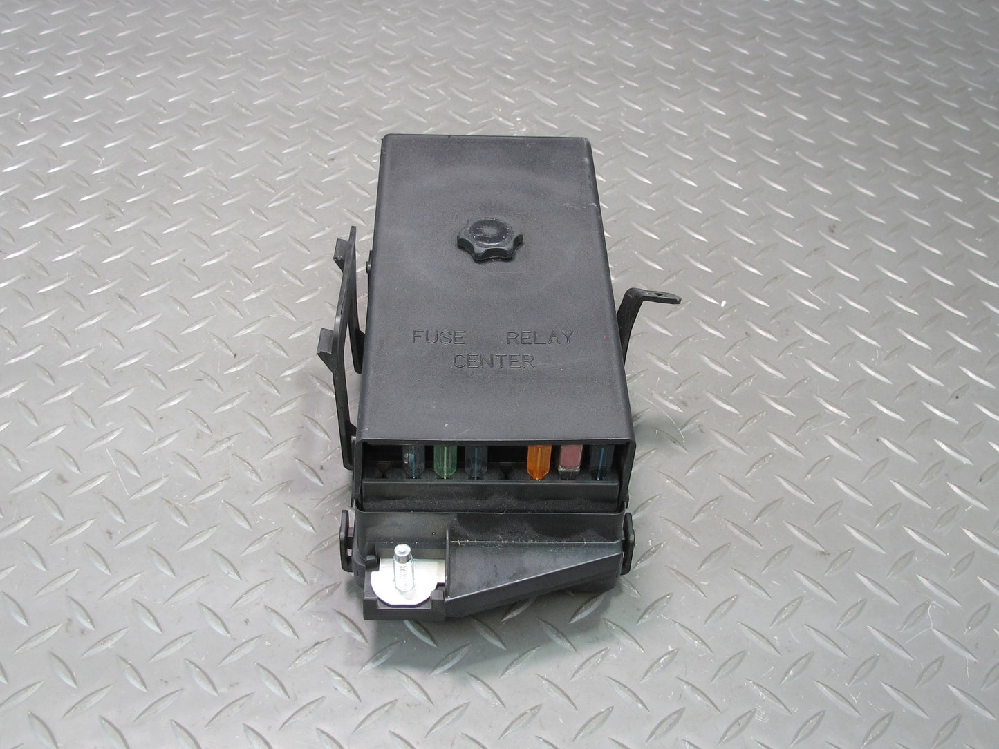 01-04 Chevrolet Corvette C5 Engine Bay Fuse Relay Box Module 10443148 OEM