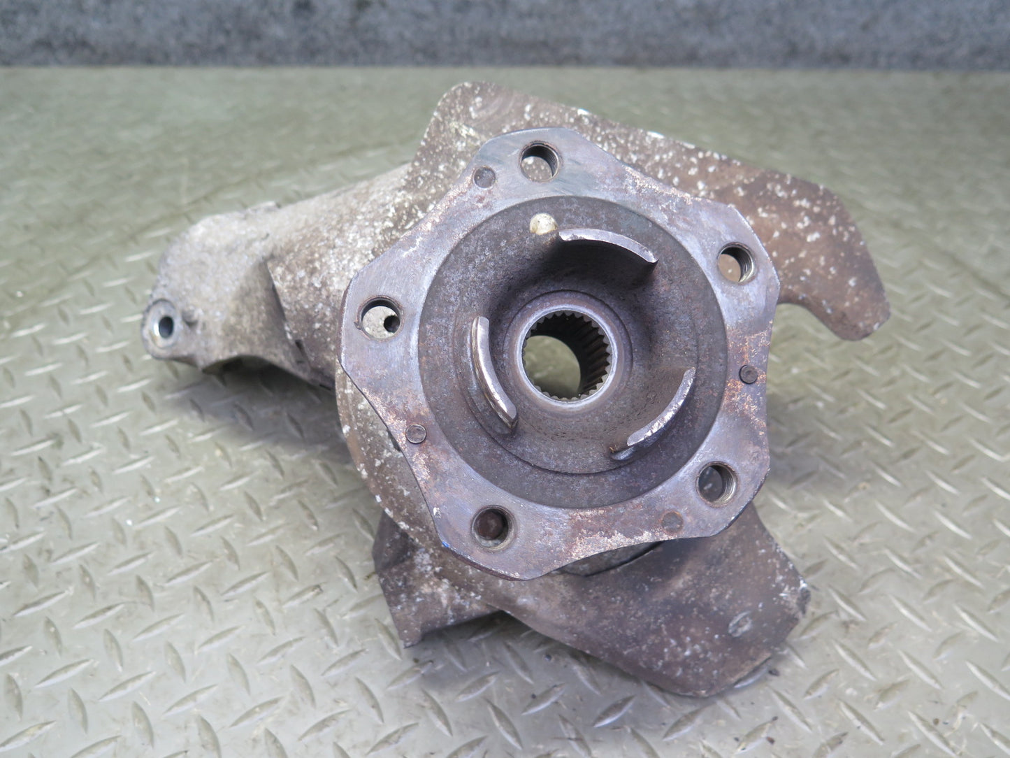 1999-2004 Porsche 911 996 Boxster RWD Front Right Spindle Knuckle Wheel Hub