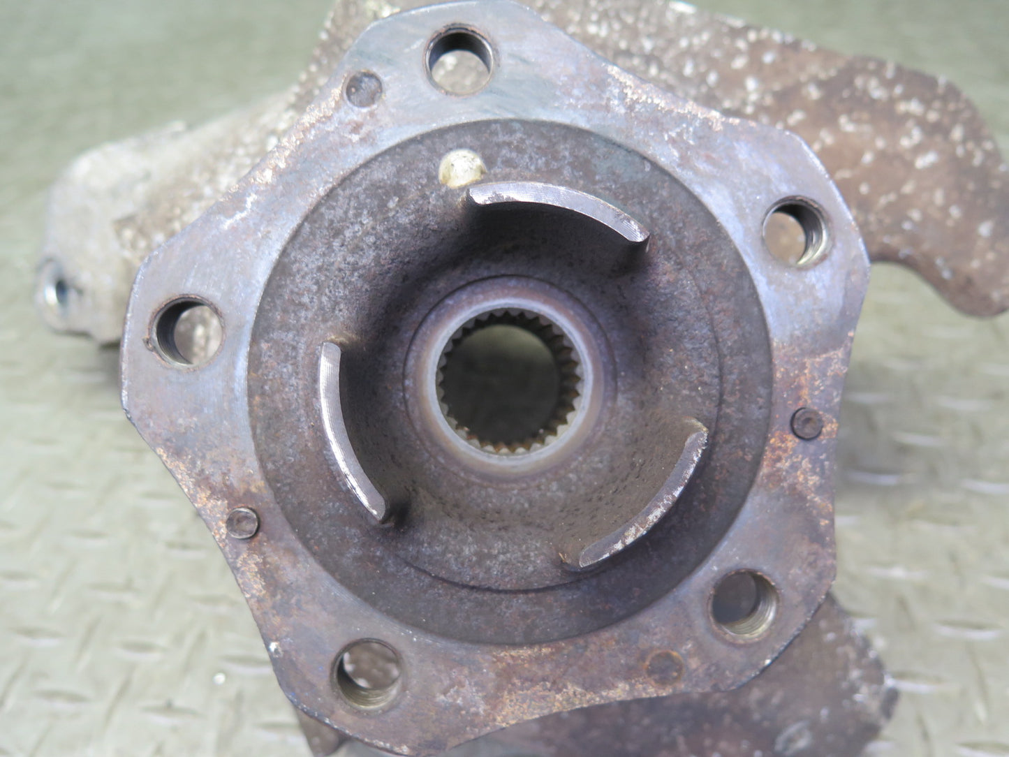 1999-2004 Porsche 911 996 Boxster RWD Front Right Spindle Knuckle Wheel Hub