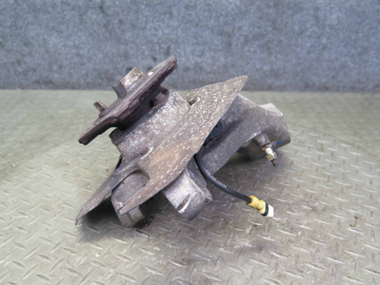 1999-2004 Porsche 911 996 Boxster RWD Front Right Spindle Knuckle Wheel Hub