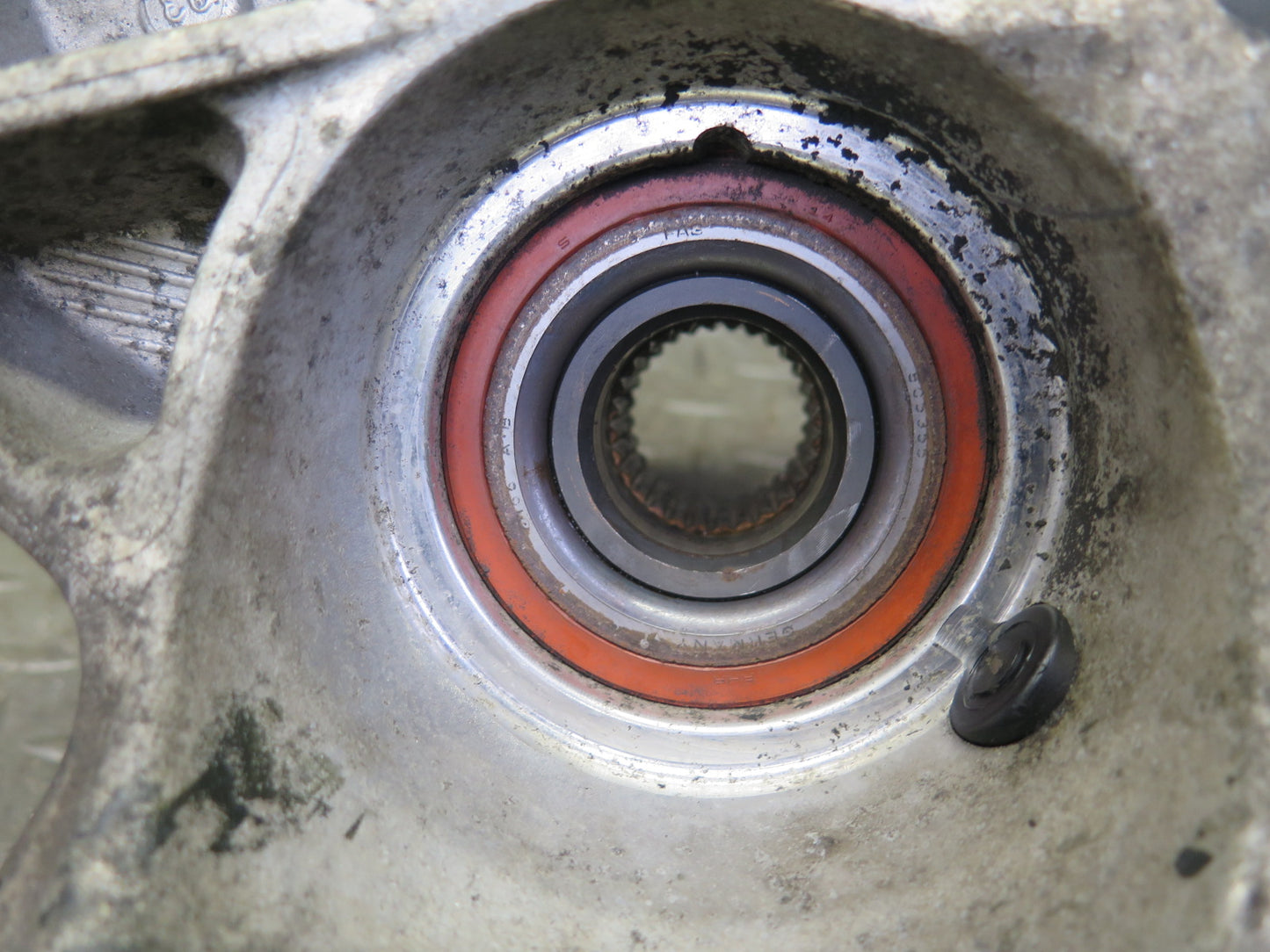 1999-2004 Porsche 911 996 Boxster RWD Front Right Spindle Knuckle Wheel Hub