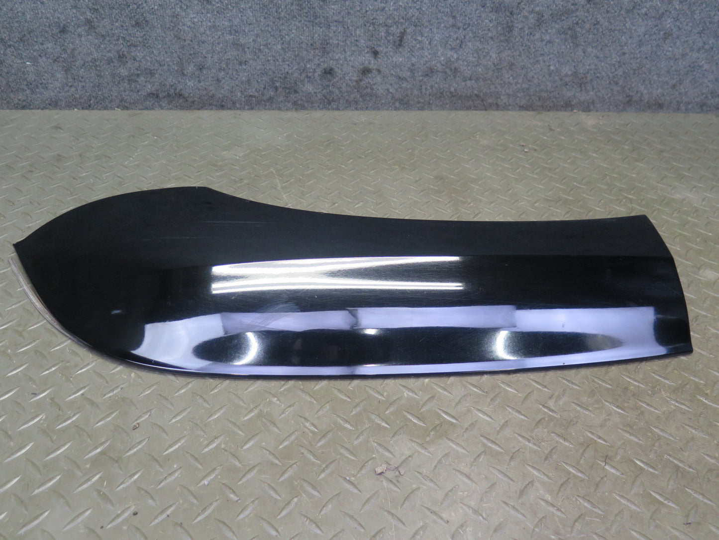 2003-2009 Lexus UZJ120L GX470 Rear Left Side Fender Flare Trim Molding Cover