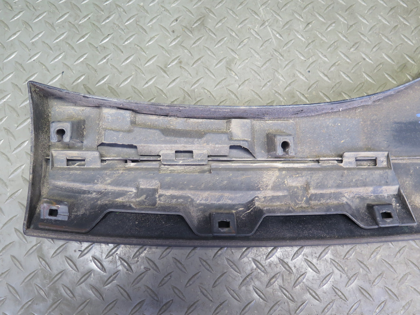 2003-2009 Lexus UZJ120L GX470 Rear Left Side Fender Flare Trim Molding Cover