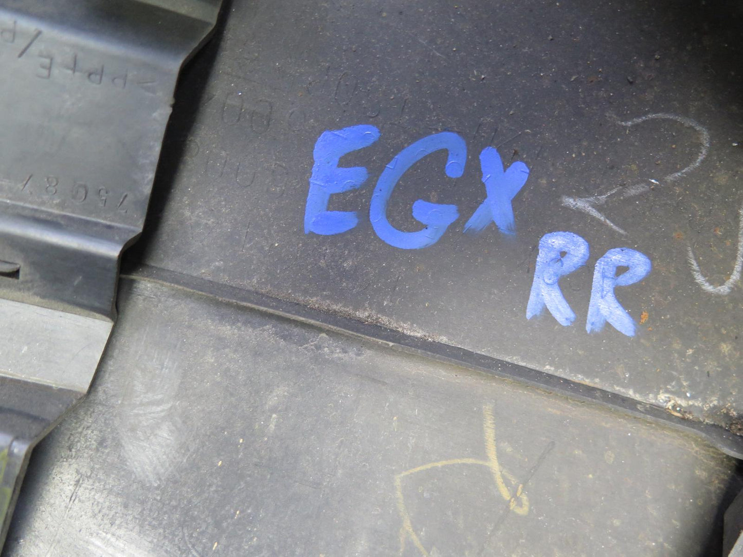 2003-2009 Lexus UZJ120L GX470 Rear Right Side Fender Flare Trim Molding Cover