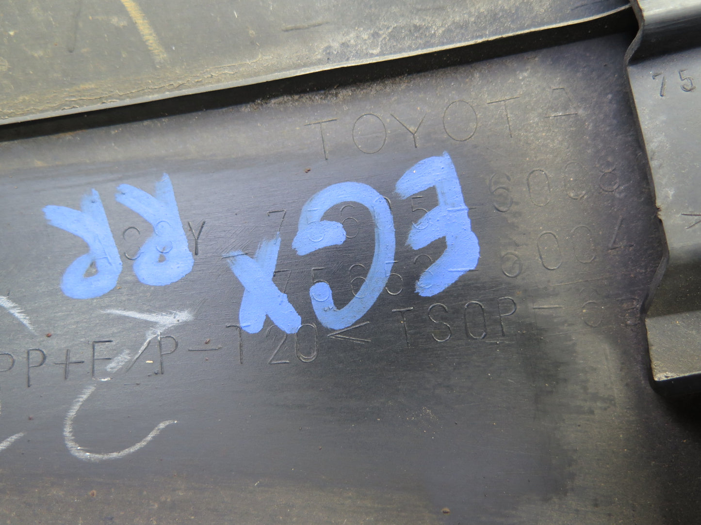 2003-2009 Lexus UZJ120L GX470 Rear Right Side Fender Flare Trim Molding Cover