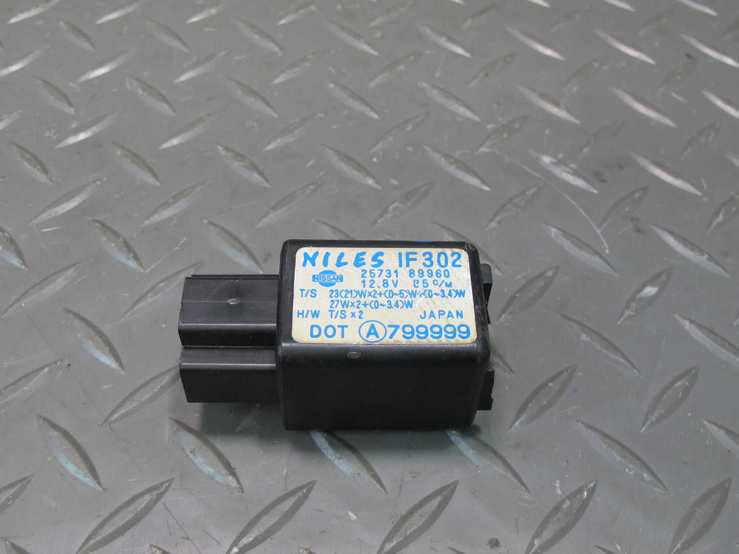 90-96 Nissan 300ZX Turn Signal Hazard Emergency Flasher Relay 25731-89960 OEM