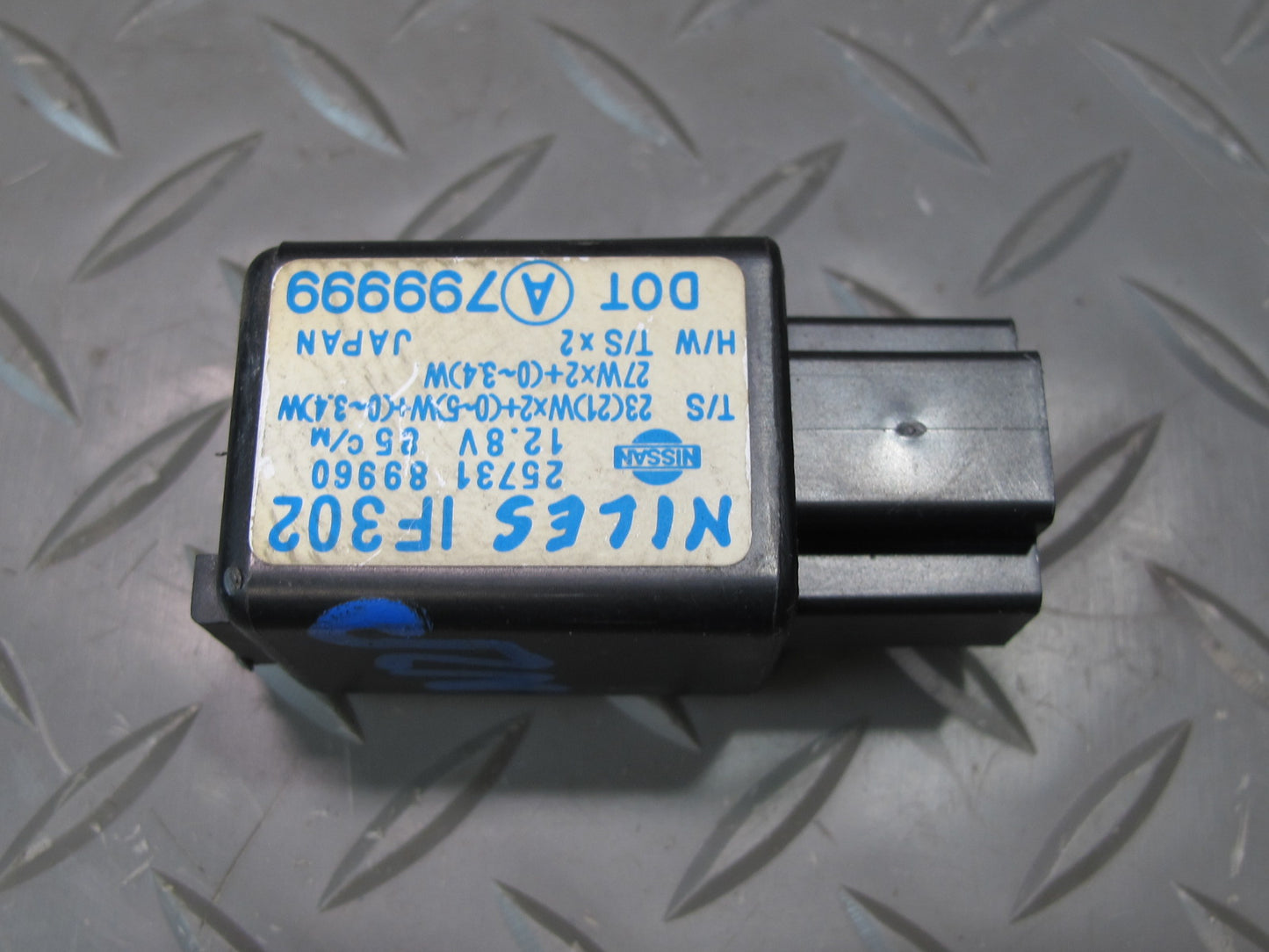 90-96 Nissan 300ZX Turn Signal Hazard Emergency Flasher Relay 25731-89960 OEM