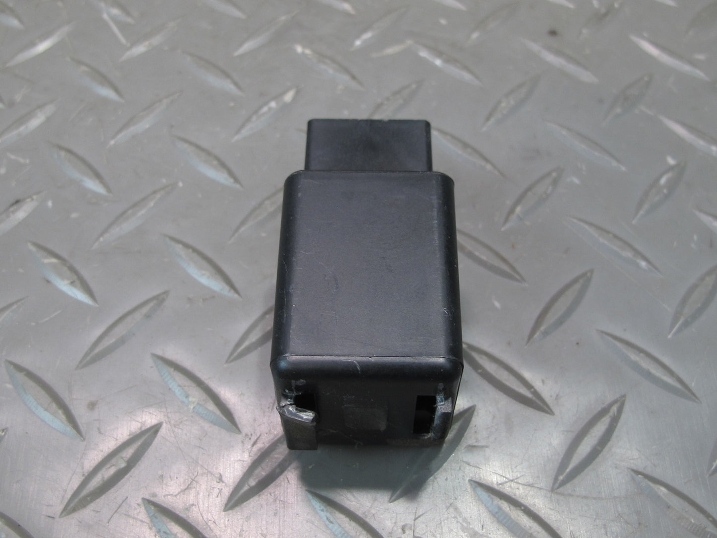 90-96 Nissan 300ZX Turn Signal Hazard Emergency Flasher Relay 25731-89960 OEM