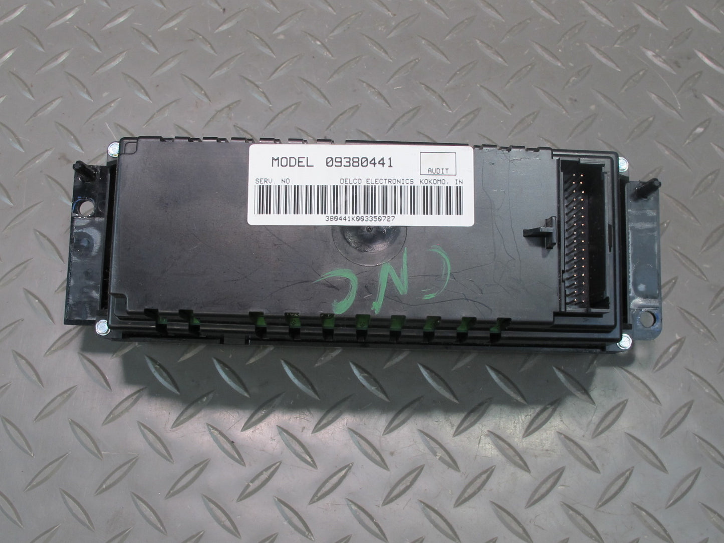 00-04 Chevrolet Corvette C5 A/C Climate Control Switch Panel 09380441 OEM