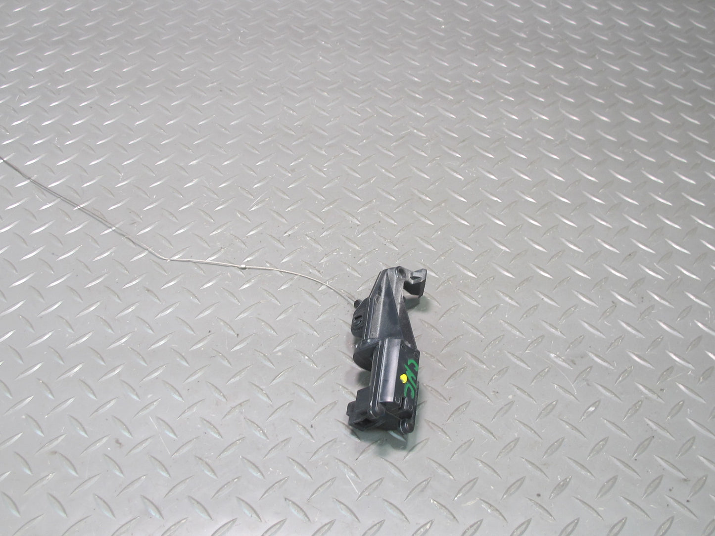 98-04 Chevrolet Corvette C5 Convertible Trunk Lock Latch Actuator OEM