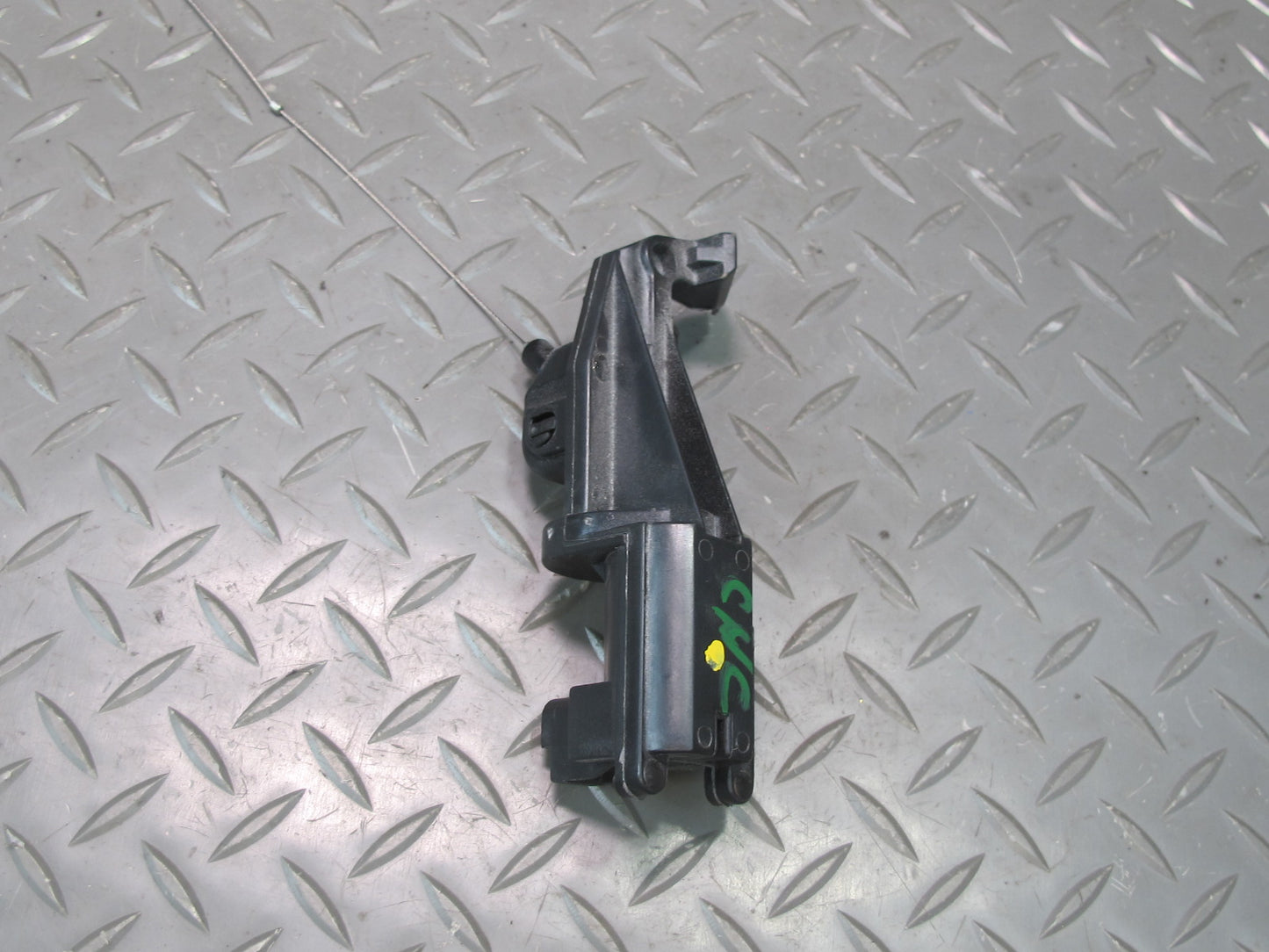 98-04 Chevrolet Corvette C5 Convertible Trunk Lock Latch Actuator OEM