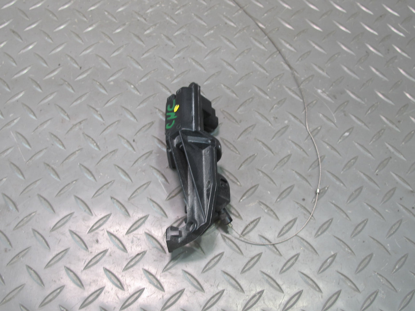 98-04 Chevrolet Corvette C5 Convertible Trunk Lock Latch Actuator OEM