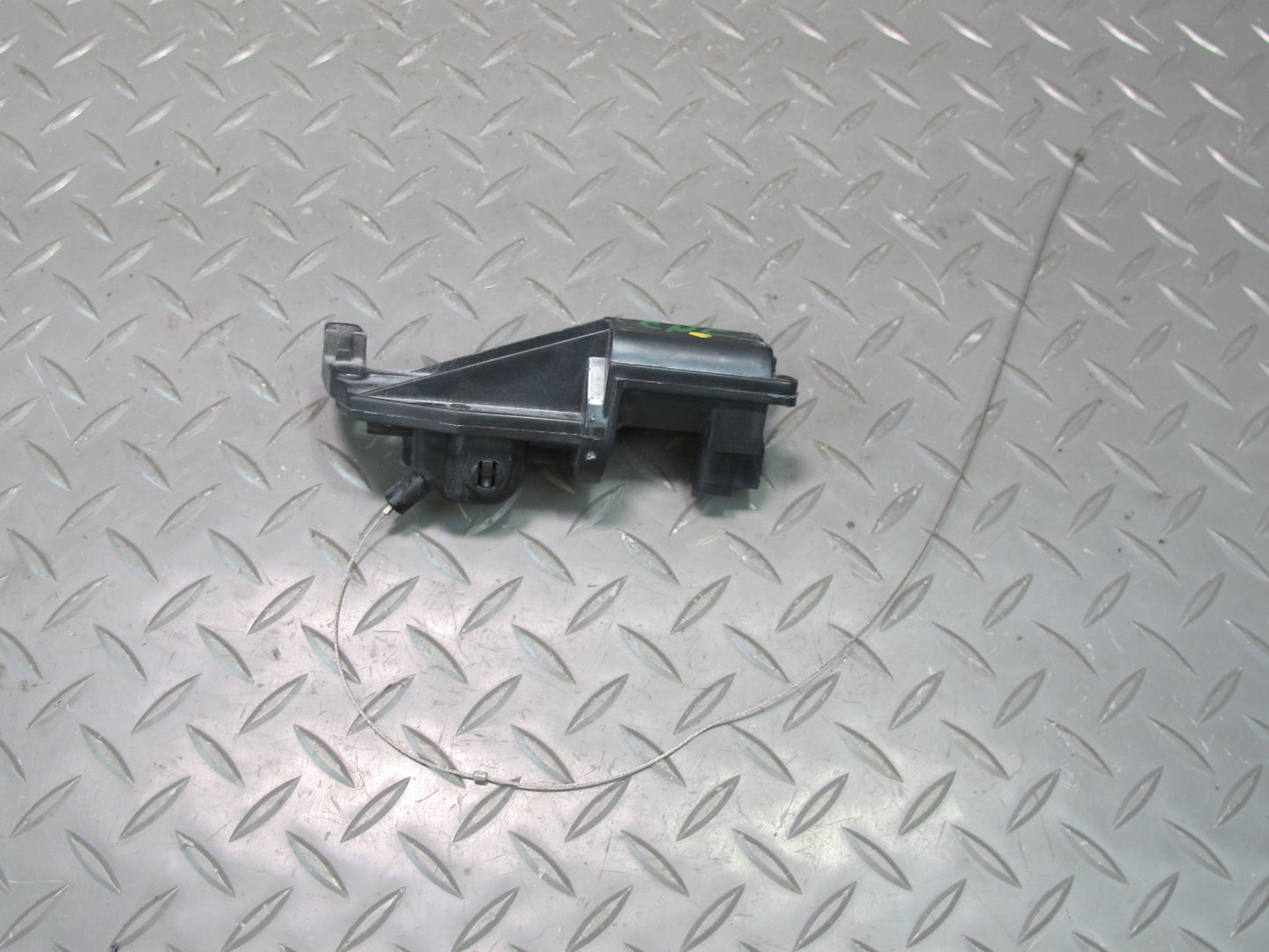 98-04 Chevrolet Corvette C5 Convertible Trunk Lock Latch Actuator OEM