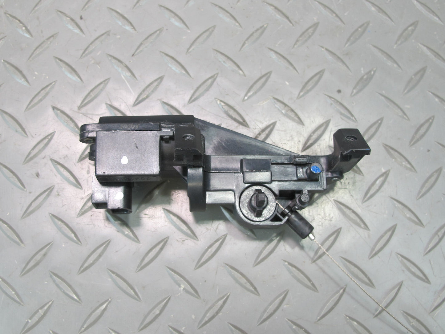 98-04 Chevrolet Corvette C5 Convertible Trunk Lock Latch Actuator OEM