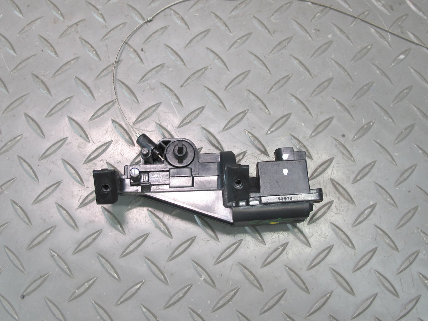 98-04 Chevrolet Corvette C5 Convertible Trunk Lock Latch Actuator OEM