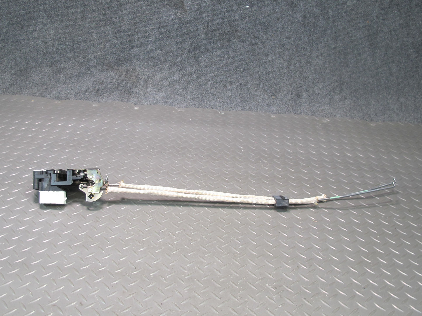 00-04 Chevrolet Corvette C5 Right Door Lock Latch Actuator w Cables OEM