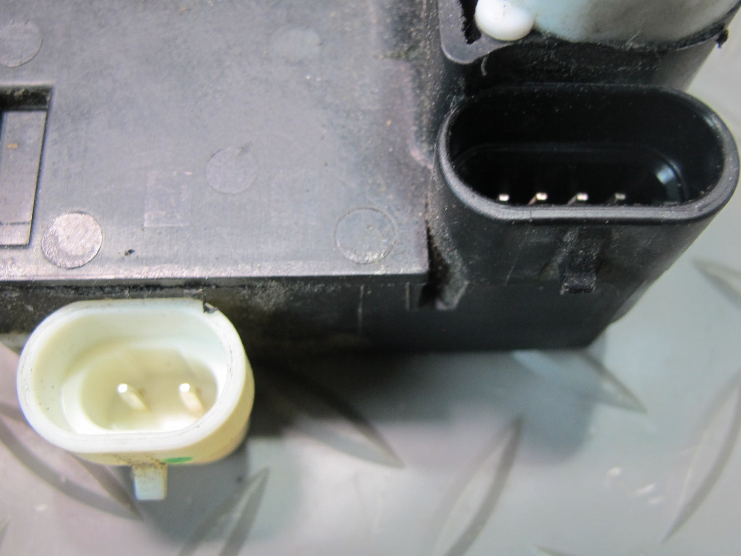 00-04 Chevrolet Corvette C5 Left Driver Door Lock Latch Actuator w Cables OEM