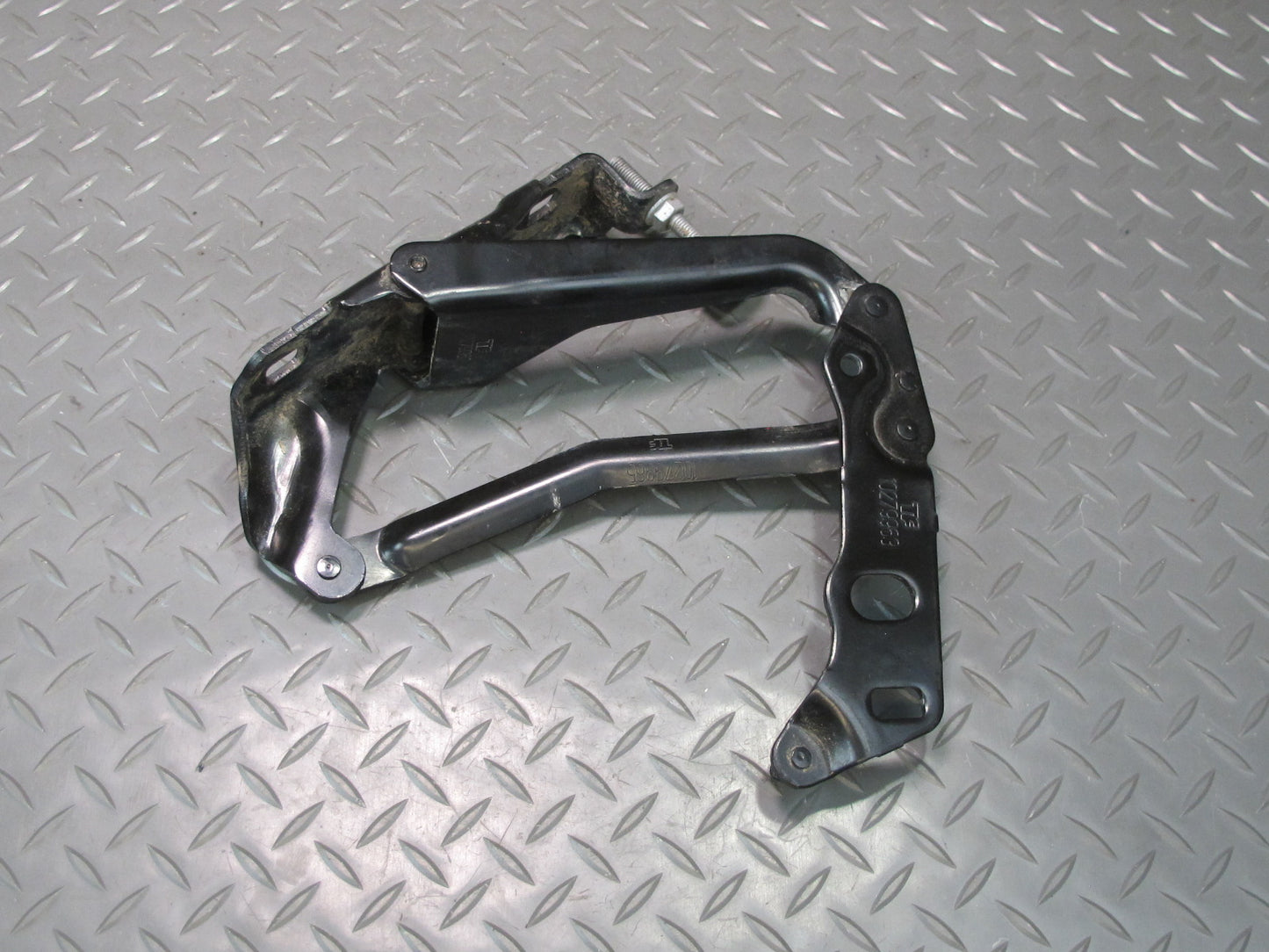 97-04 Chevrolet Corvette C5 Front Left & Right Side Hood Hinge Set OEM