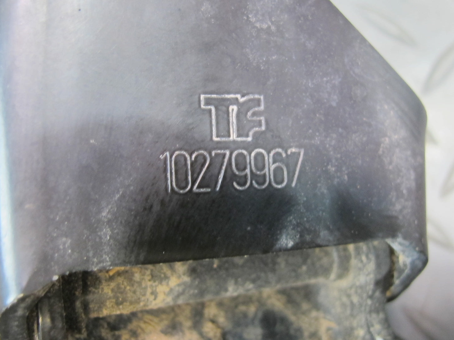 97-04 Chevrolet Corvette C5 Front Left & Right Side Hood Hinge Set OEM