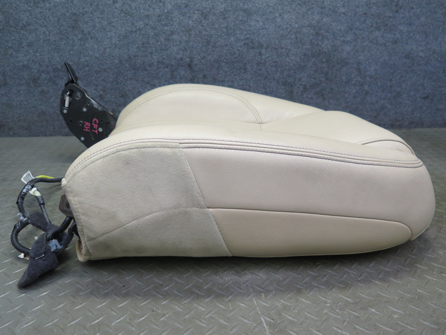 02-05 Ford Thunderbird Front Right Leather Heat Seat Upper Cushion Light OAK OEM