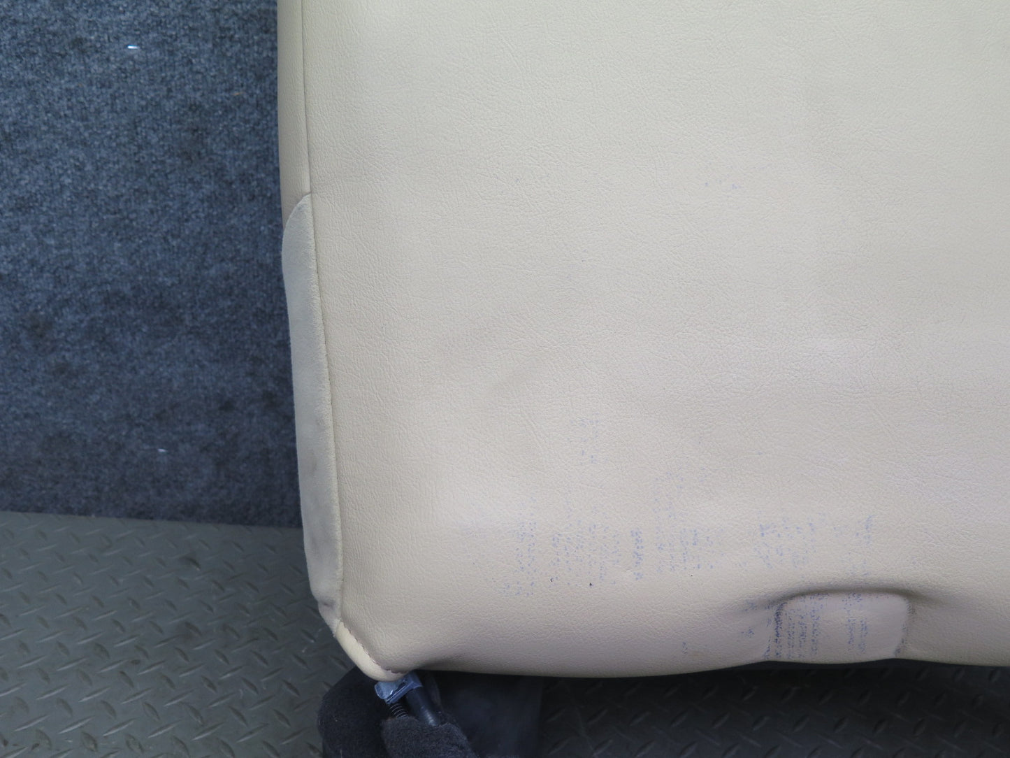 02-05 Ford Thunderbird Front Right Leather Heat Seat Upper Cushion Light OAK OEM