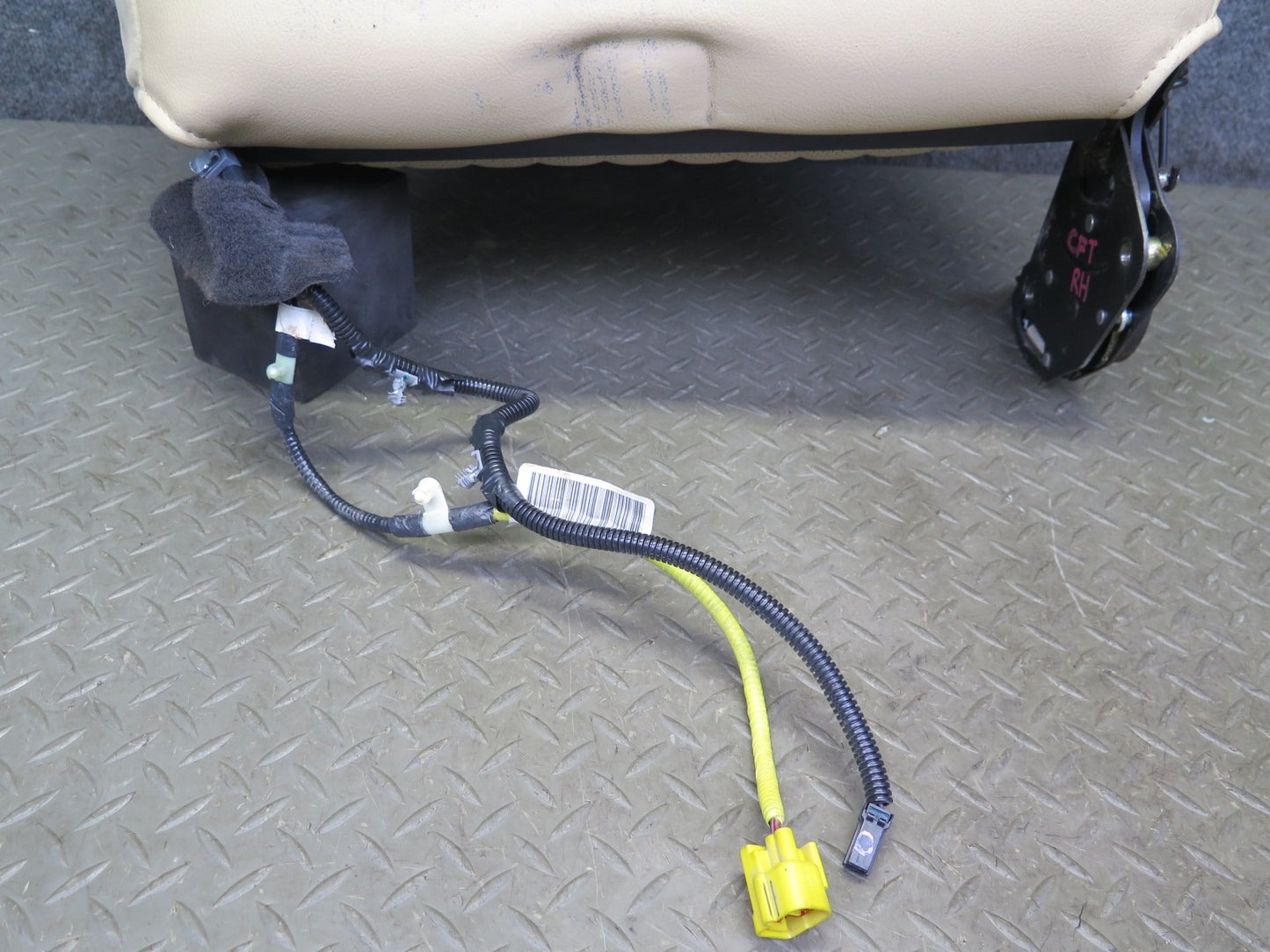 02-05 Ford Thunderbird Front Right Leather Heat Seat Upper Cushion Light OAK OEM