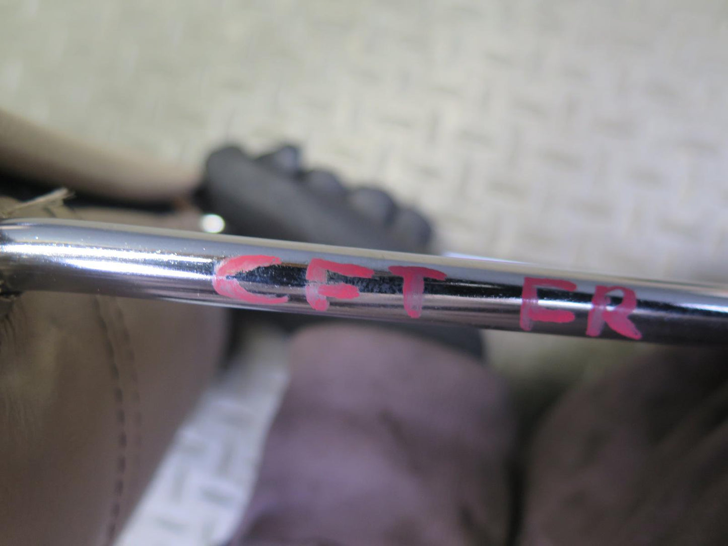 02-05 Ford Thunderbird Set of 2 Front Left Right Leather Headrest Light OAK OEM