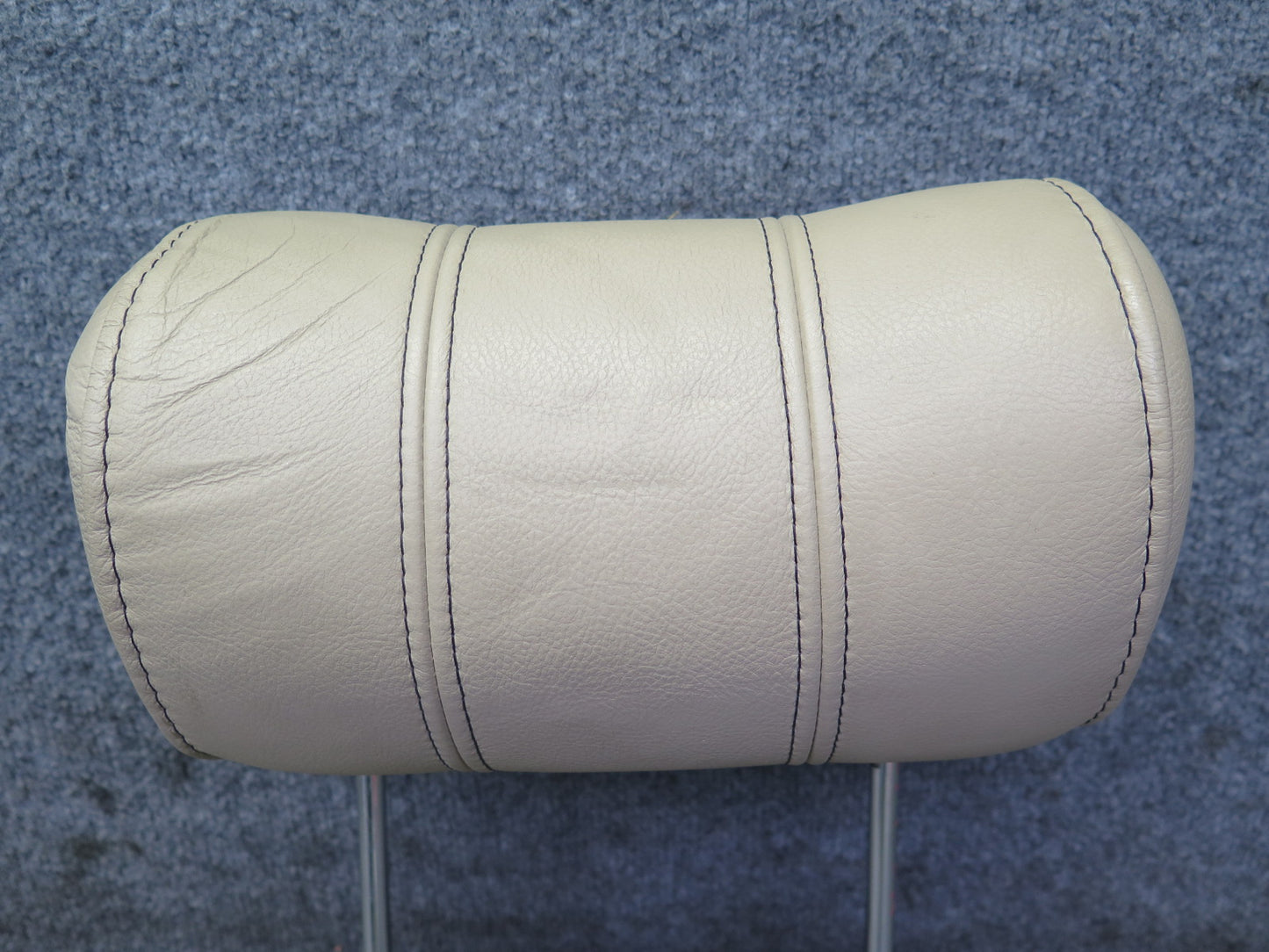 02-05 Ford Thunderbird Set of 2 Front Left Right Leather Headrest Light OAK OEM