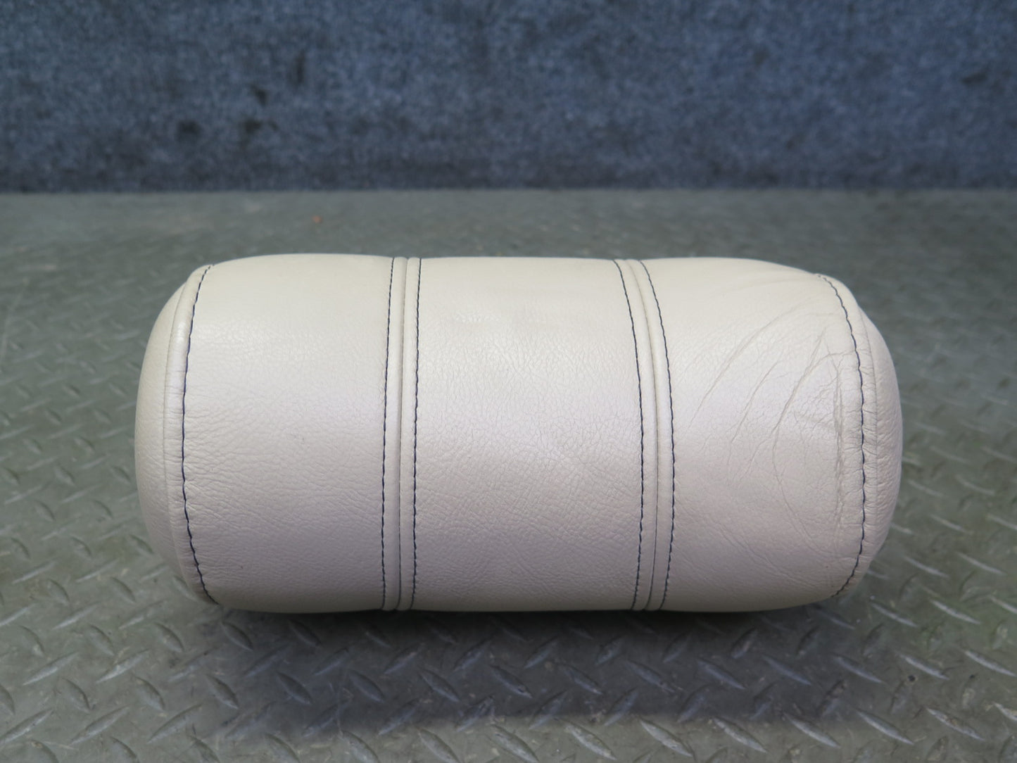 02-05 Ford Thunderbird Set of 2 Front Left Right Leather Headrest Light OAK OEM