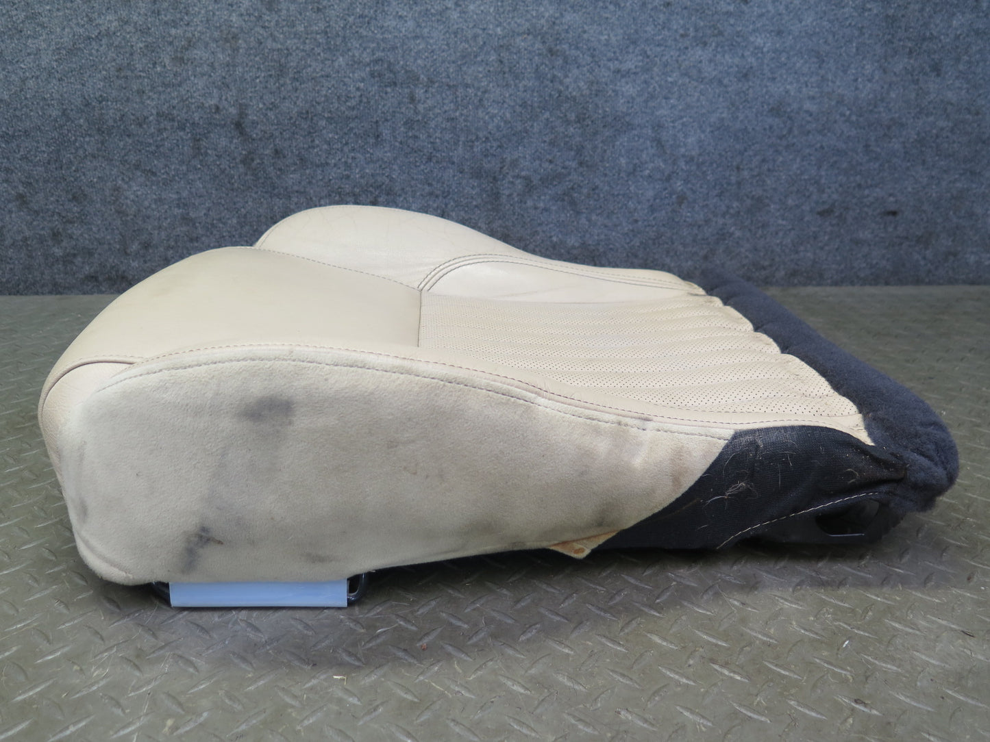 02-05 Ford Thunderbird Front Right Leather Heat Seat Lower Cushion Light OAK OEM