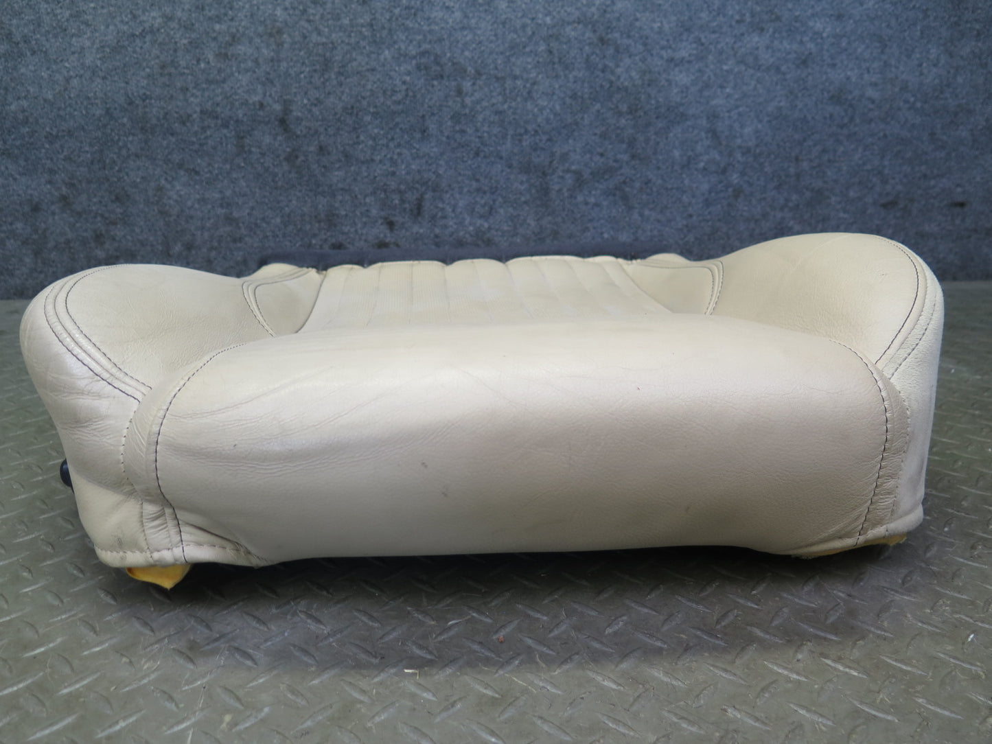 02-05 Ford Thunderbird Front Right Leather Heat Seat Lower Cushion Light OAK OEM