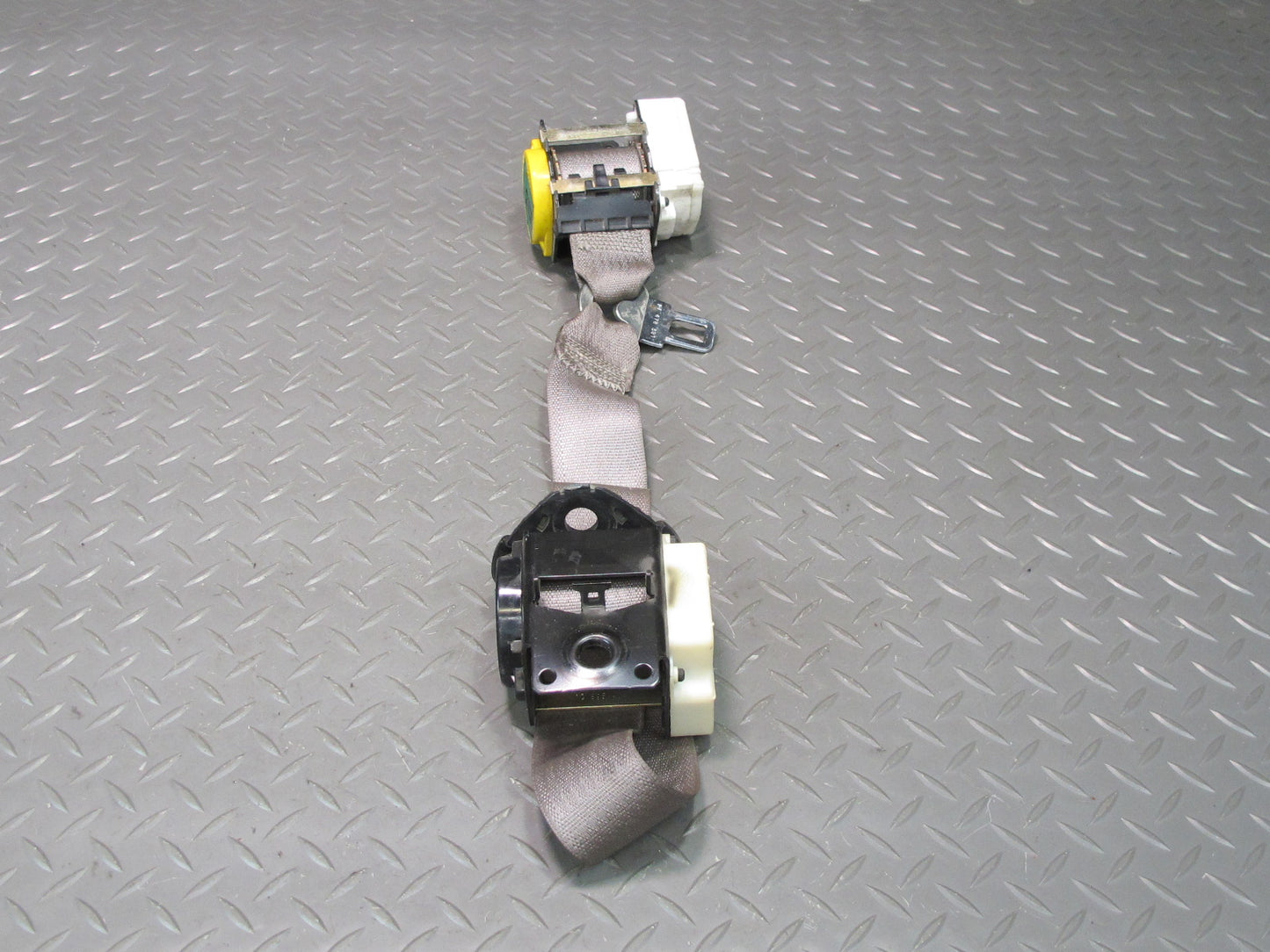 97-04 CHEVROLET CORVETTE C5 FRONT RIGHT & LEFT SIDE SEATBELT RETRACTOR SET OEM