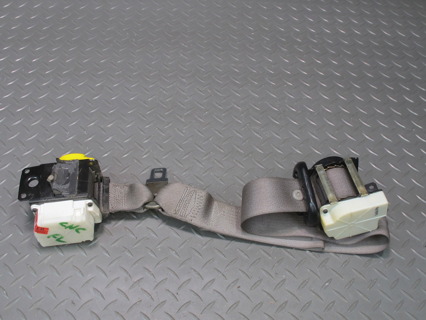 97-04 CHEVROLET CORVETTE C5 FRONT RIGHT & LEFT SIDE SEATBELT RETRACTOR SET OEM