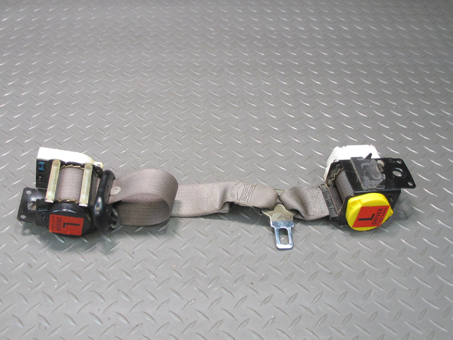 97-04 CHEVROLET CORVETTE C5 FRONT RIGHT & LEFT SIDE SEATBELT RETRACTOR SET OEM